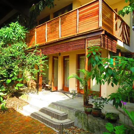 Boulevard 251 Riverside Apartments Iquitos Exterior photo