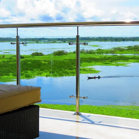 Boulevard 251 Riverside Apartments Iquitos Exterior photo