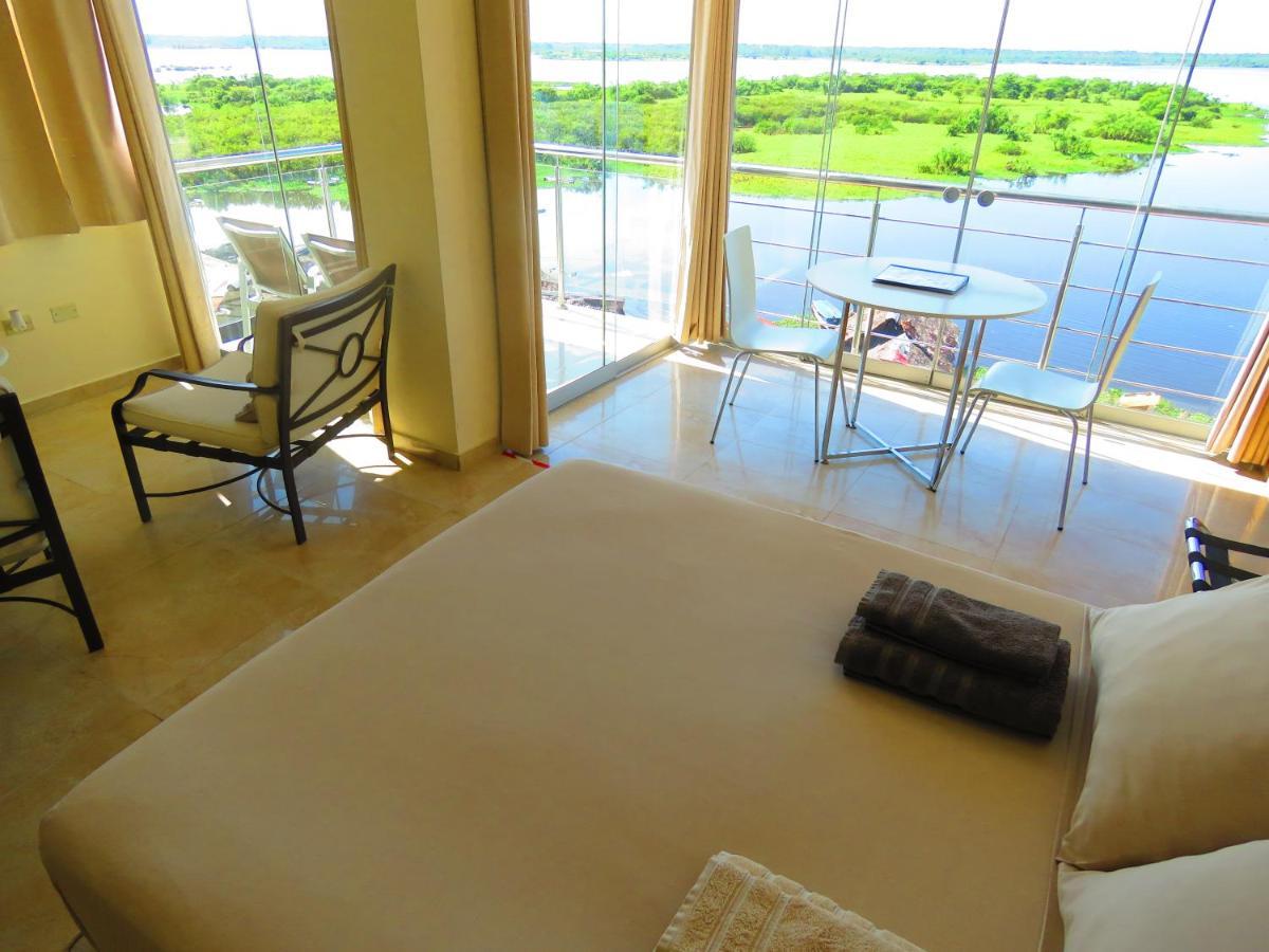 Boulevard 251 Riverside * Iquitos
