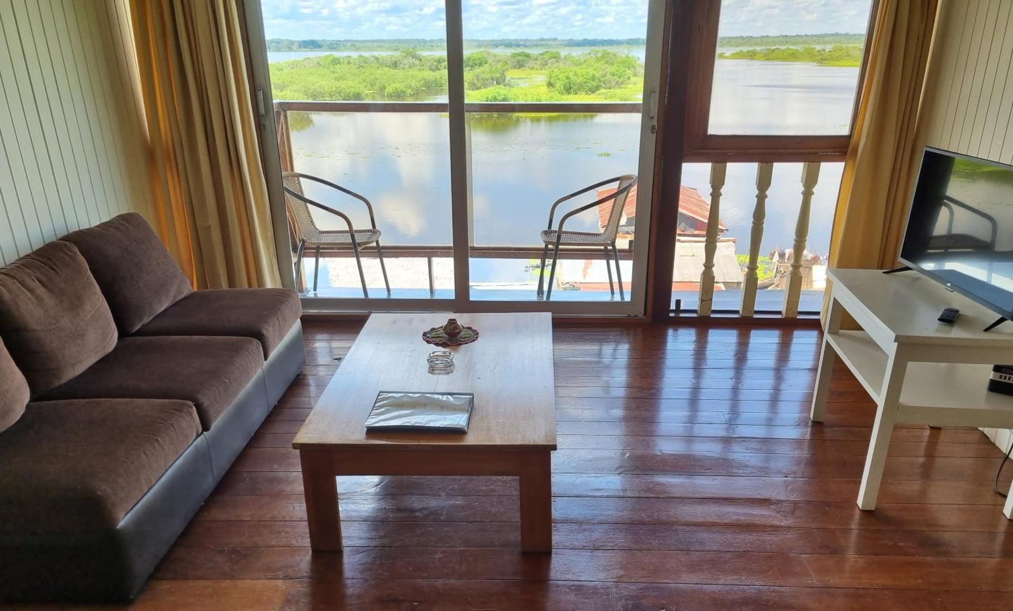 Apartment Boulevard 251 Riverside